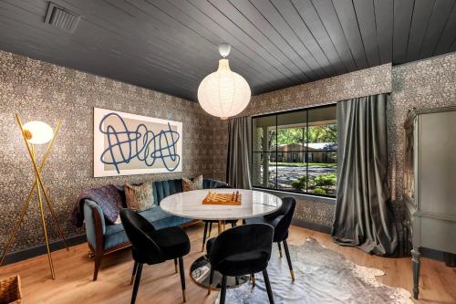 Posezení v ubytování Arbor Escape with Concierge Services