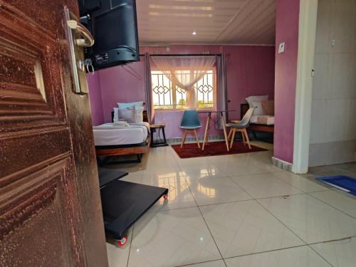 Gallery image ng Bukari Executive Lodge sa Mpongwe
