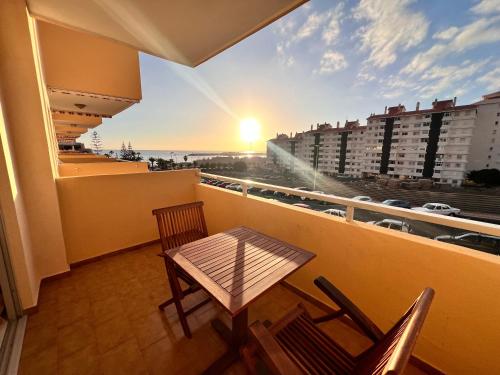 SEAVIEW and SUNSET Apartment LOS CRISTIANOS