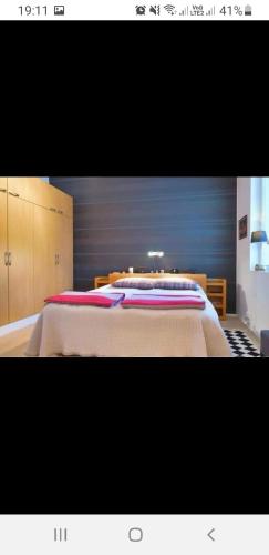 Кровать или кровати в номере Cozy Apartment In Pietarsaari
