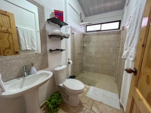 Bilik mandi di Casa Urraca, Magnífica Vista al Océano Pacífico