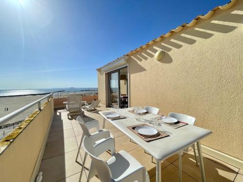 Appartement 2 pièces avec terrasse 25m² et parking à 50m de la plage