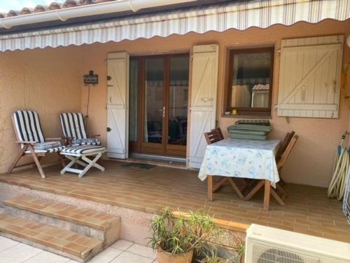 Maison Climatisée avec Piscine/Tennis, Terrasse Orientée Sud-Ouest, Proche Plage - Bormes-les-Mimosas - FR-1-251-821
