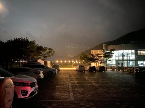 Gambar di galeri bagi Namhae Kkotnae Village Pension di Kŭmho-dong