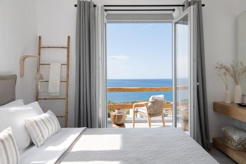 A bed or beds in a room at Villa Lefko