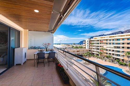 Los Gigantes Cliffs Sapphire Oceanview