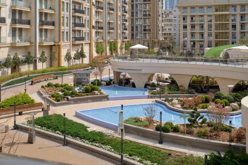 Bazén v ubytování STYLO Residences & Suites nebo v jeho okolí