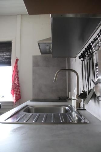 Η κουζίνα ή μικρή κουζίνα στο Boxtel, Appartement (1-4p) nabij station/centrum