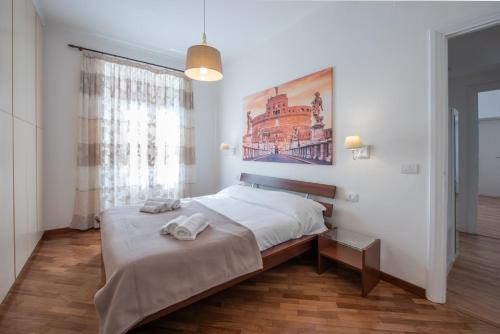 Benny Gold - Elegant apartment right next to the METRO