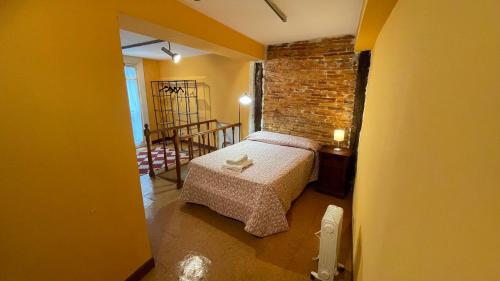 Tempat tidur dalam kamar di Casa Grande en Casco Histórico