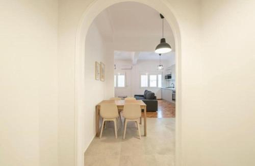 Urban Oasis: Central Athens Apartment