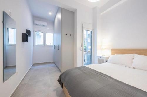 Urban Oasis: Central Athens Apartment