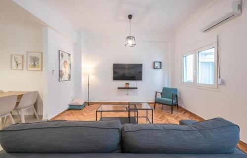 Urban Oasis: Central Athens Apartment