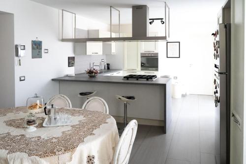 Roy Apartment - Napoli