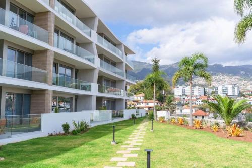 SeaLaVie Apartment