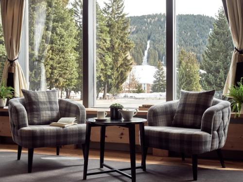 Ruang duduk di Hotel Seehof Davos