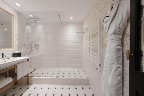Koupelna v ubytování Hotel Pulitzer Paris