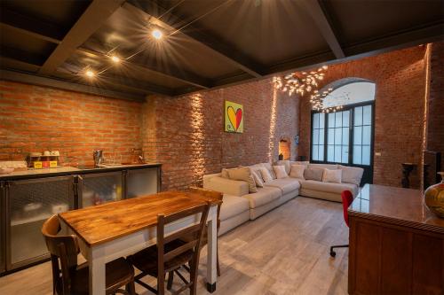 Emme Loft I Green Moon - Urban Stylish Loft Milan