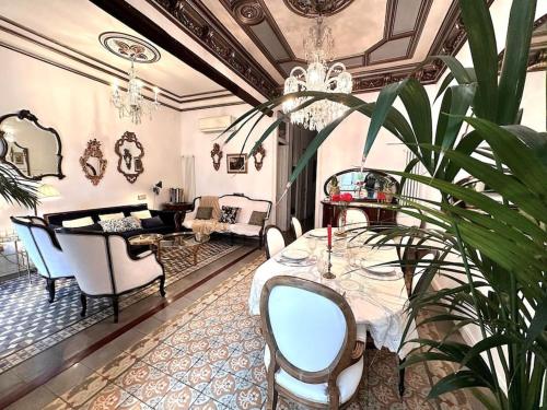 Large patio 4 bedrooms 4 bathrooms of which 3 en-suite