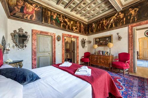 Piazza Navona historical palace