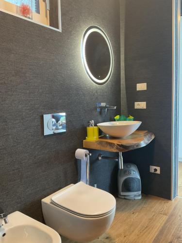 Koupelna v ubytování Villa Gabizza villa singola con jacuzzi privata