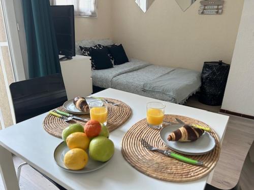 Еда / где поесть недалеко от апартаментов/квартиры