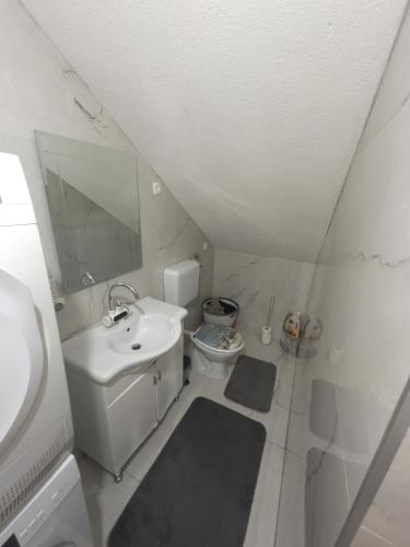 Koupelna v ubytování Stan - Mostar