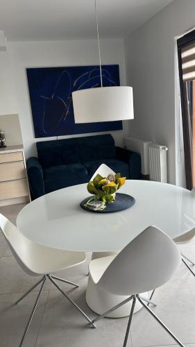 Ruang duduk di Apartament Blue Sky