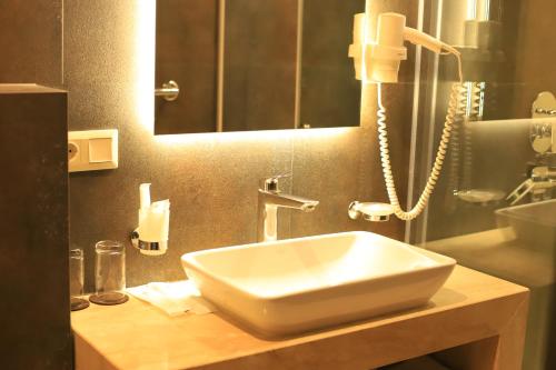 Bagno di MOJO HALL Hotel
