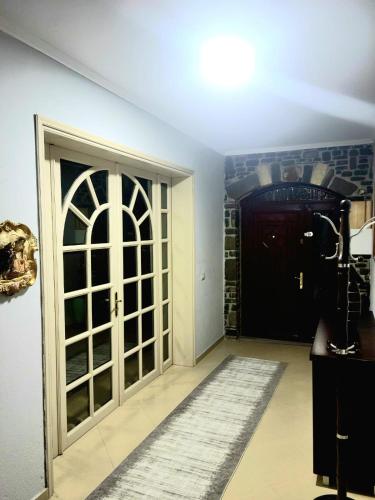 Fotografie z fotogalerie ubytování Villa Llanaj v destinaci Berat