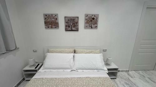 Ένα ή περισσότερα κρεβάτια σε δωμάτιο στο Lily Suite 10