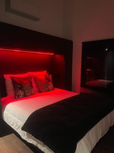 Photo de la galerie de l'établissement Côté Cour &Côté Jardin, à Vallon-Pont-dʼArc