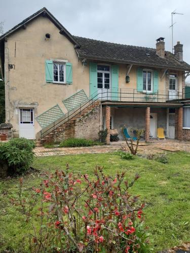 Taman di luar Gite de la Tuilière, calme absolu dans hameau protégé