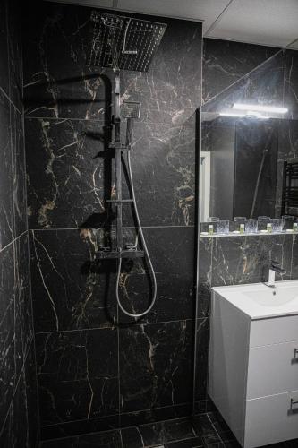Kinga apartmanにあるバスルーム