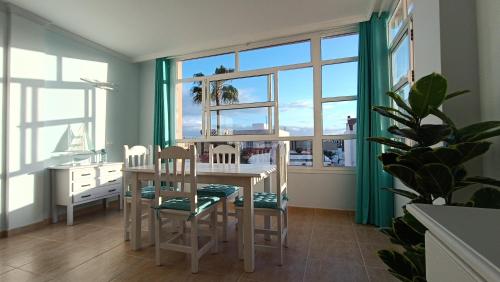 Green Waves Apartment
