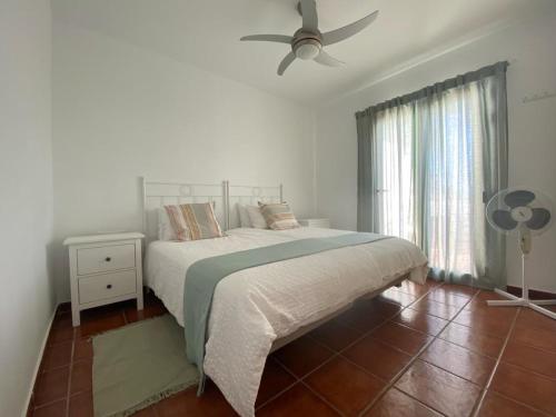 Gabriela Sea View