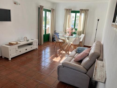 Gabriela Sea View