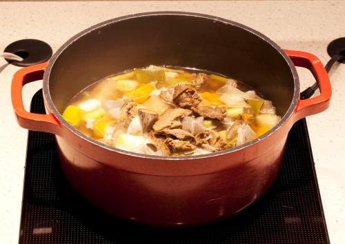 a pot of food sitting on top of a stove at Kumamoto Washington Hotel Plaza in Kumamoto