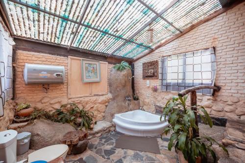 Koupelna v ubytování ธารทอง ลอดจ์ Tharnthong Lodge