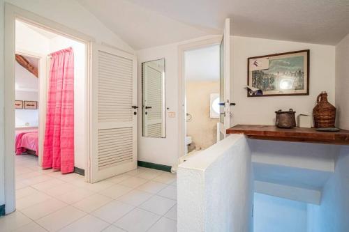 Koupelna v ubytování Casale Marciana Marina