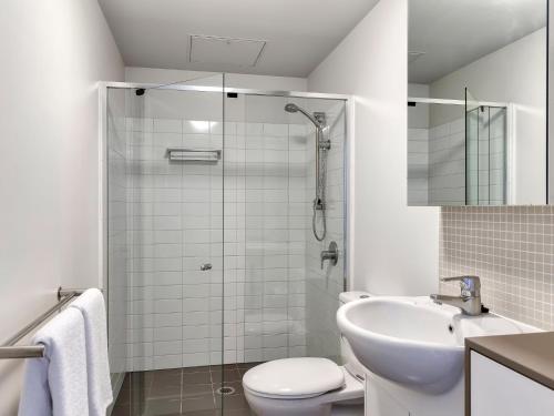 Koupelna v ubytování SKD Suites