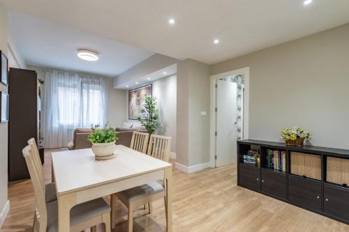 Apartamento en Licenciado Poza