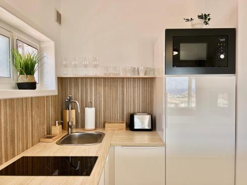 Miraverde Ocean View Apartment-Heated Pool