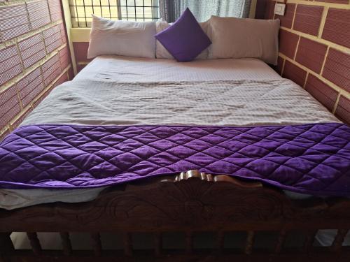 Кровать или кровати в номере Royal homes a5