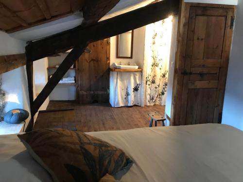 Fotografie z fotogalerie ubytování Chambres et Tables d'hôtes - Les Ateliers de Pontajou - Pèlerin navette gratuite à Saugues v destinaci Venteuges
