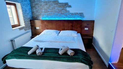 Afbeelding uit fotogalerij van Direkt am Rhein mit Burgblick nahe Rheinsteig bis 8 Personen, 2 Bäder, 4 Zimmer, Küche, Netflix in Kaub