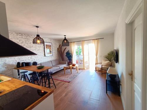 Costa Adeje Topfloor corner panoramics views & pools