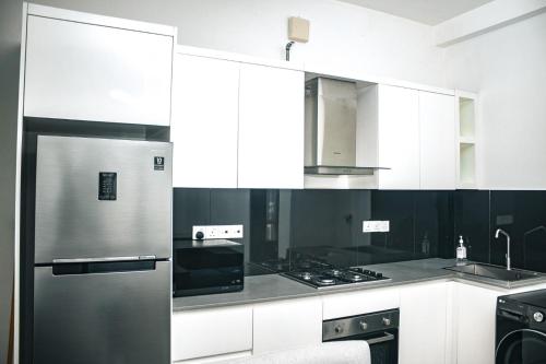 Dapur atau dapur kecil di Premier Stayz by CityScape - Colombo 08