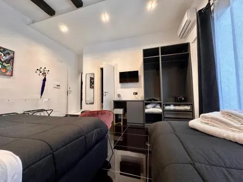 Elegance Rooms Spaccanapoli photo 34