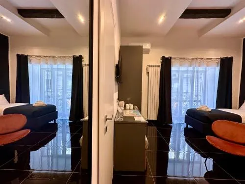 Elegance Rooms Spaccanapoli photo 38